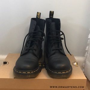 Dr. Martens 1460 Pascal Virginia